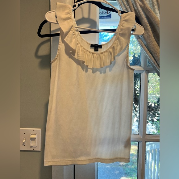 Ann Taylor white ruffle tank top - Picture 2 of 2